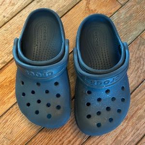 Crocs. Toddler 9.